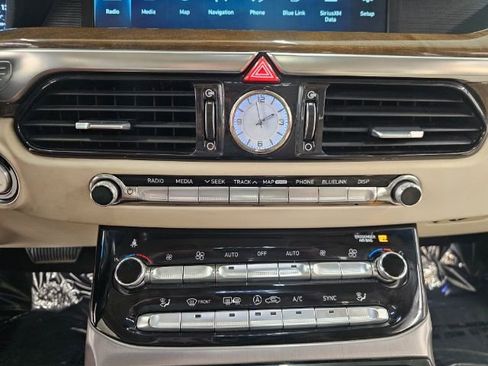 Used 2017 Genesis G90 5.0 Ultimate image 18