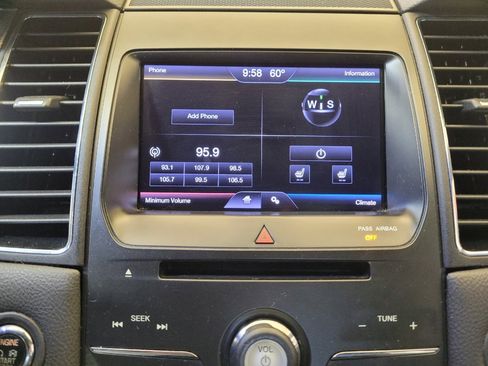 Used 2013 Ford Taurus SEL image 25