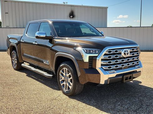 Used 2022 Toyota Tundra 1794 Edition AWD/4WD image 6
