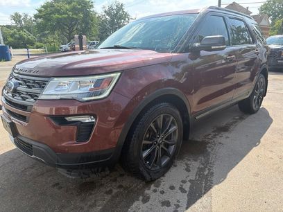Used 2018 Ford Explorer XLT w/ XLT Appearance Package
