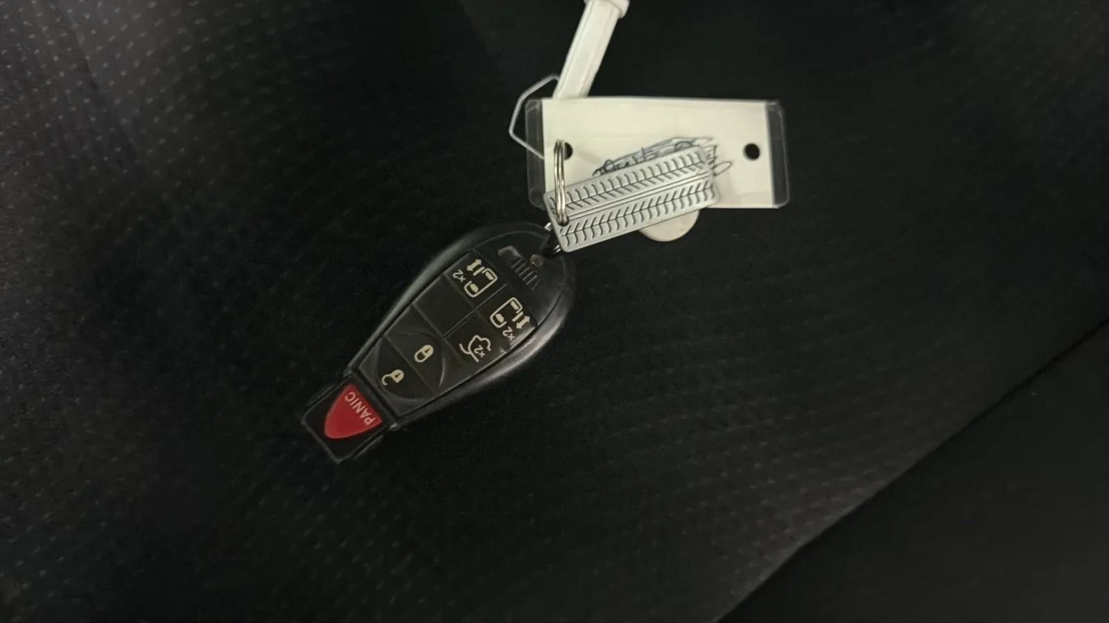 Used 2014 Dodge Grand Caravan SXT FWD image 28