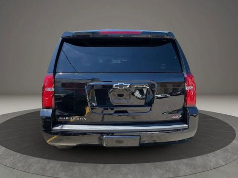 Used 2018 Chevrolet Suburban LT w/ Luxury Package AWD/4WD image 6