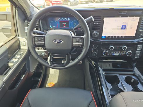 New 2026 Ford F250 Lariat w/ Black Appearance Package AWD/4WD image 9