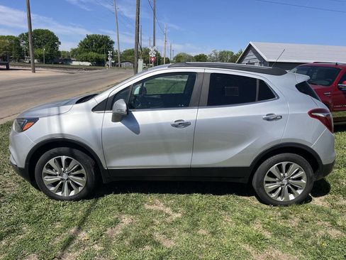 Used 2019 Buick Encore Preferred AWD/4WD image 4