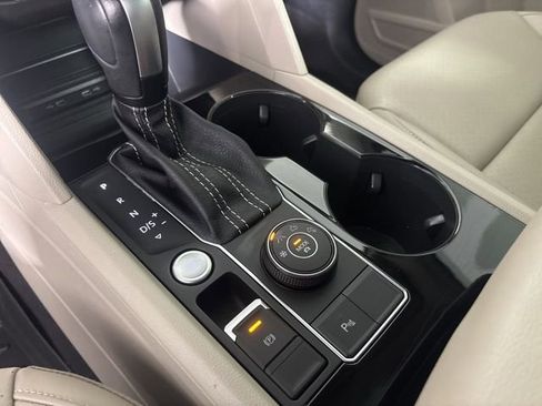 Used 2022 Volkswagen Atlas SE image 21