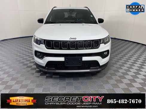 Used 2025 Jeep Compass Latitude w/ Altitude Special Edition image 2