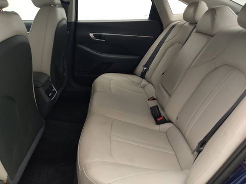 Used 2020 Hyundai Sonata SEL w/ Premium + Sunroof Package FWD image 18