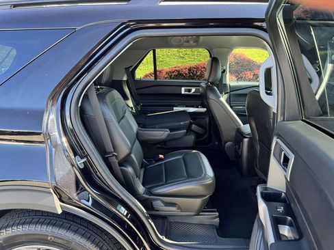 Certified 2023 Ford Explorer XLT w/ Equipment Group 202A AWD/4WD image 12