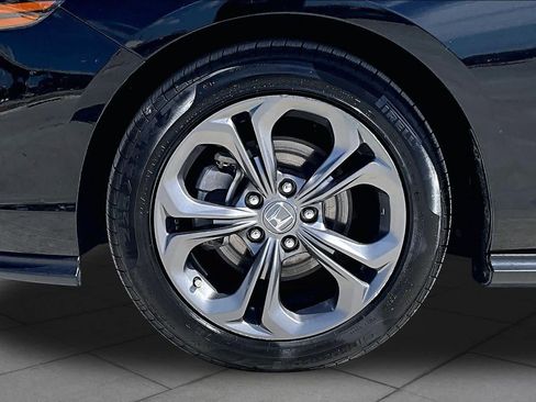 Used 2023 Honda Accord EX image 10