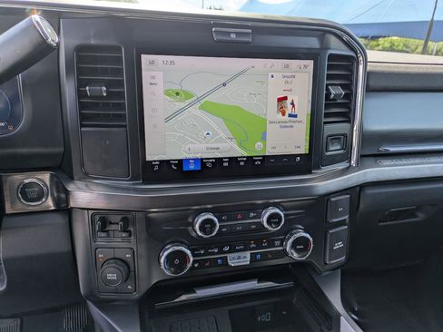 Used 2025 Ford F250 Lariat AWD/4WD image 24