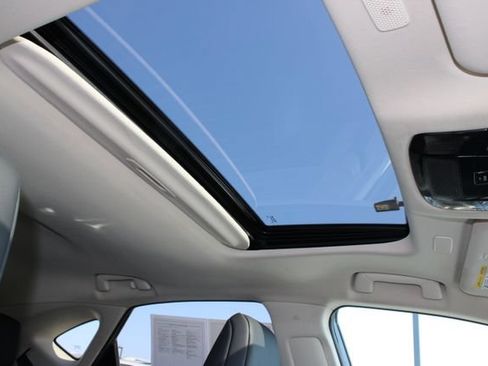 Certified 2025 Lexus NX 250 FWD image 6