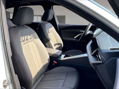 Used 2025 Audi Q5 Premium w/ Convenience Package AWD/4WD image 29