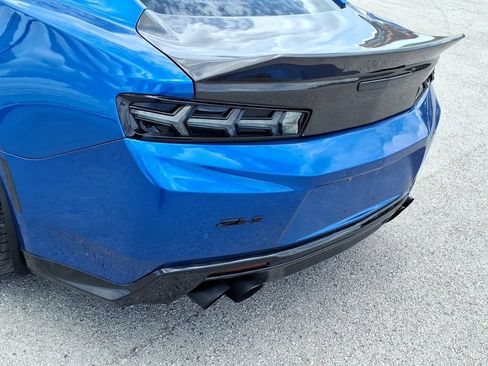 Used 2017 Chevrolet Camaro ZL1 RWD image 11