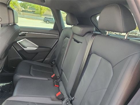 Used 2021 Audi Q3 2.0T Premium w/ Convenience Package image 14