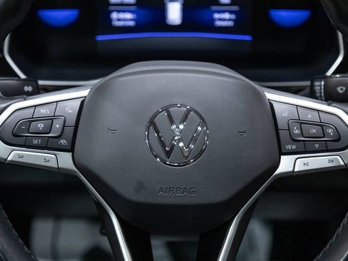 Used 2024 Volkswagen Jetta SE w/ Panoramic Sunroof Package FWD image 15