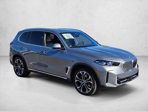New 2026 BMW X5 xDrive40i w/ Executive Package image 7