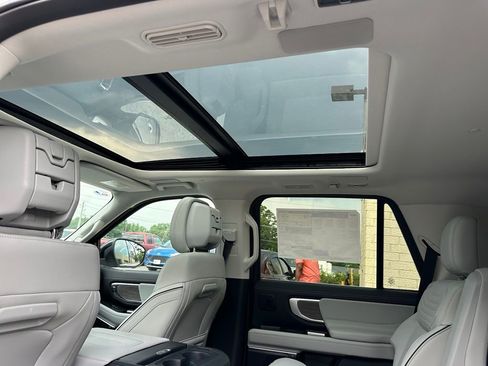 New 2026 Ford Expedition Platinum w/ Platinum Ultimate Package AWD/4WD image 6