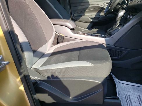 Used 2014 Ford Escape S FWD image 11