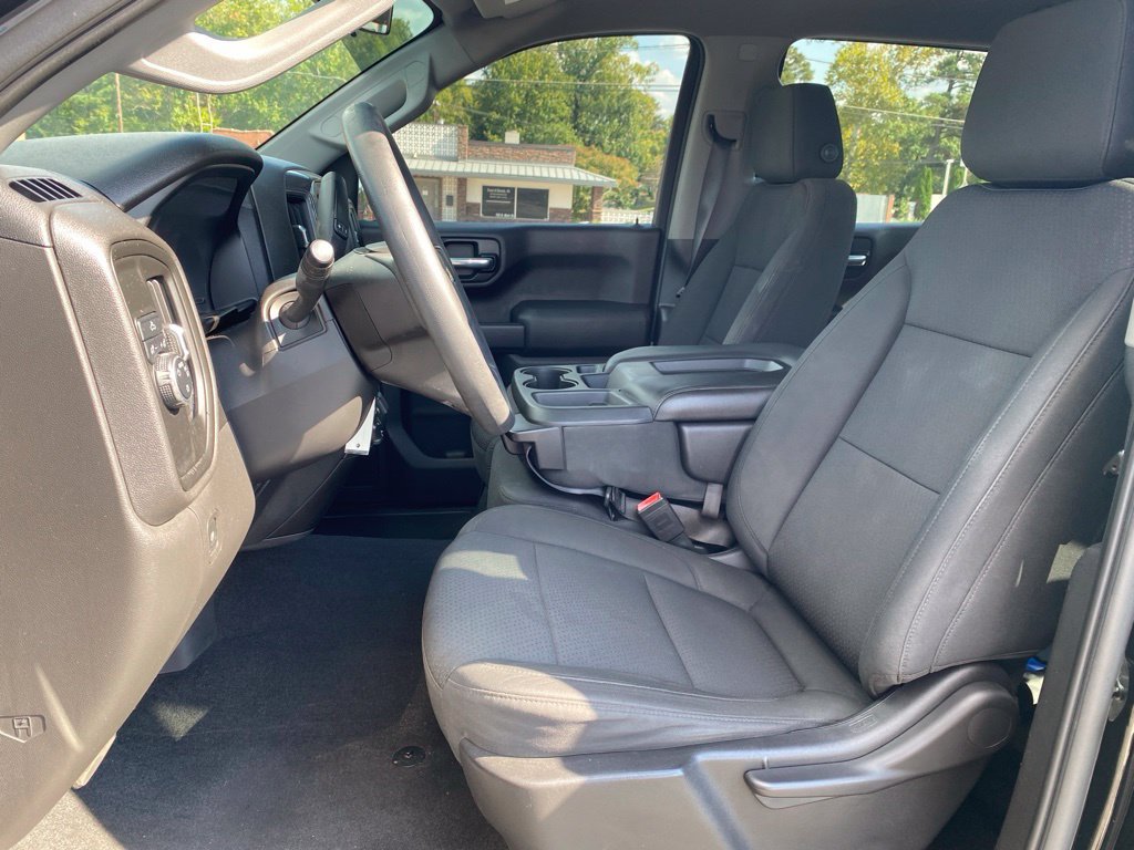 Used 2020 Chevrolet Silverado 1500 Custom w/ Custom Value Package RWD image 10