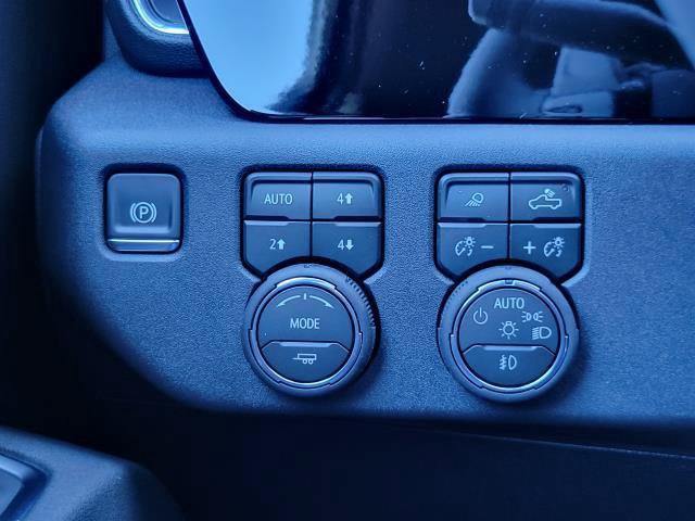 New 2026 Chevrolet Silverado 1500 RST w/ RST All Star Premium Package AWD/4WD image 18