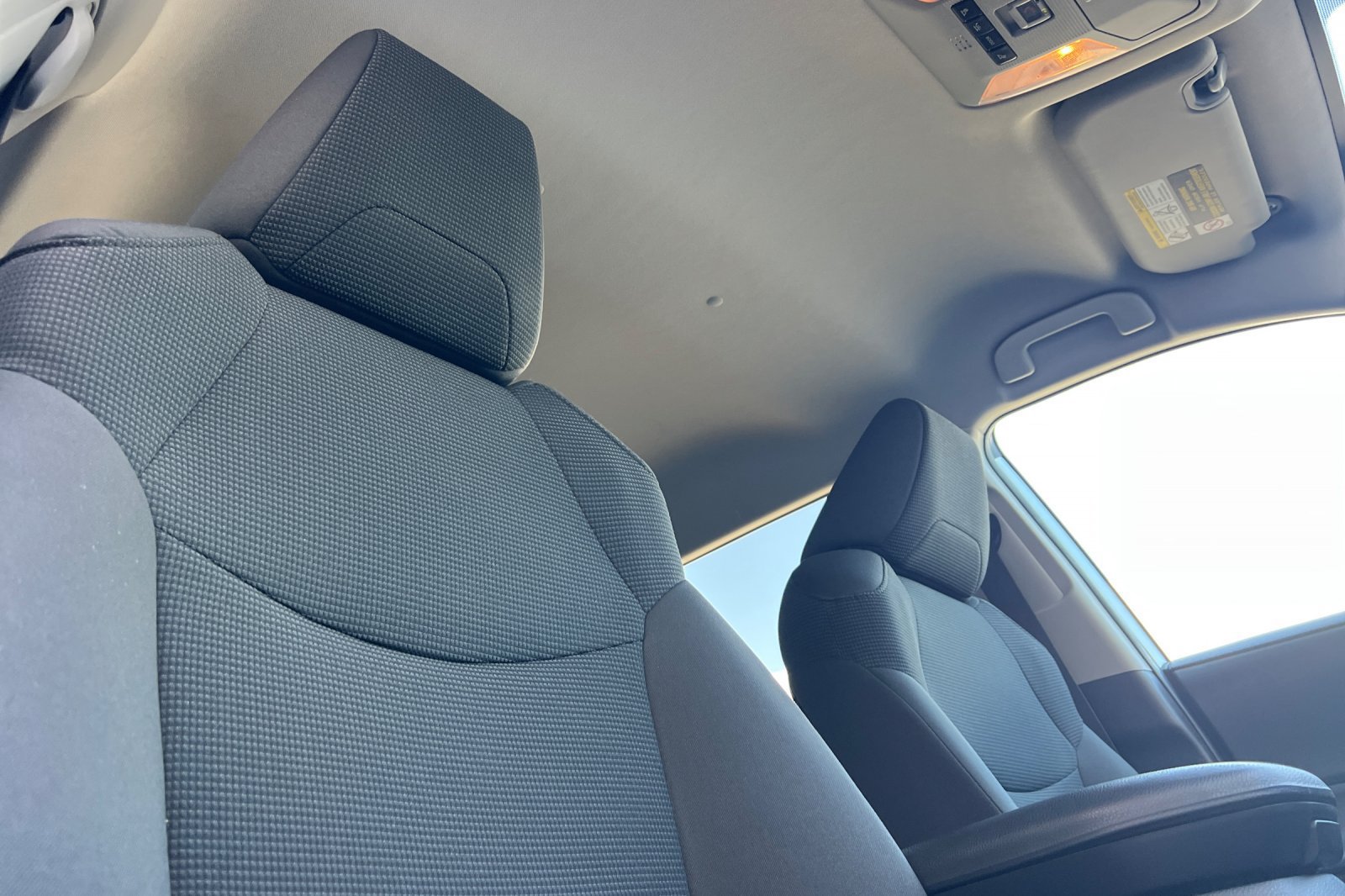 Certified 2021 Toyota RAV4 LE AWD/4WD image 17