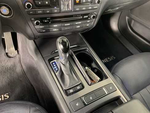 Used 2017 Genesis G80 3.8 AWD/4WD image 24