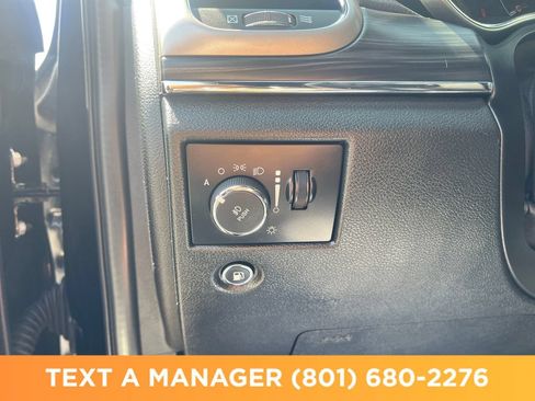 Used 2022 Jeep Grand Cherokee Limited AWD/4WD image 31