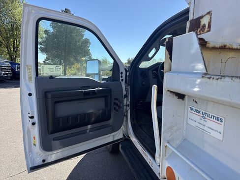 Used 2013 Ford F450 XL w/ PWR Equipment Group image 9