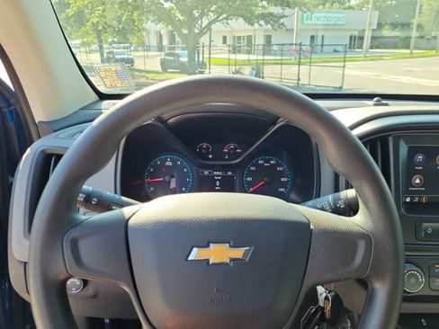 Used 2022 Chevrolet Colorado W/T RWD image 20