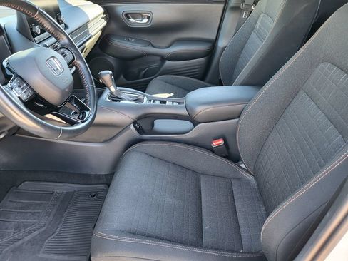Used 2023 Honda HR-V Sport image 2