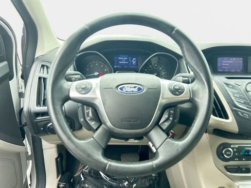 Used 2012 Ford Focus SEL FWD image 17
