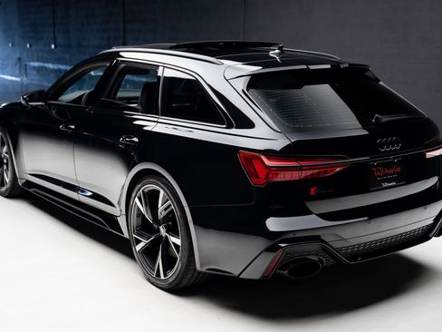 Used 2022 Audi RS 6 AWD/4WD image 21