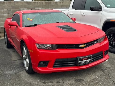 Used 2014 Chevrolet Camaro SS image 2
