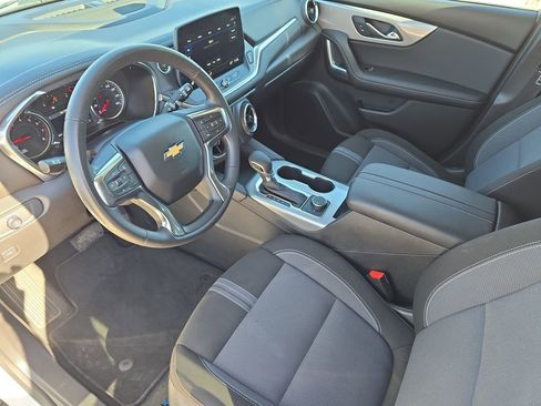 Used 2025 Chevrolet Blazer LT AWD/4WD image 16