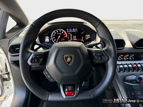 Used 2019 Lamborghini Huracan LP 580-2 RWD image 8