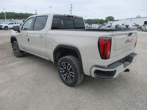 New 2026 GMC Sierra 1500 AT4 w/ AT4 Premium Package AWD/4WD image 10