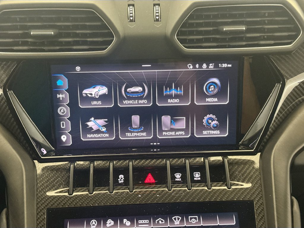 Used 2024 Lamborghini Urus S AWD/4WD image 15