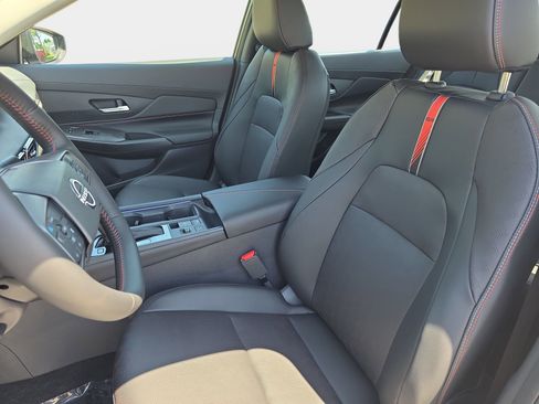 New 2026 Nissan Sentra SR w/ SR Premium Package FWD image 14
