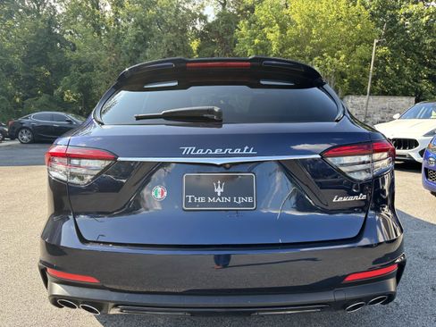 Used 2022 Maserati Levante Modena AWD/4WD image 4