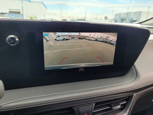 Used 2025 Buick Encore GX Preferred FWD image 17