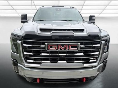 Used 2025 GMC Sierra 3500 AT4 w/ AT4 Premium Plus Package AWD/4WD image 3