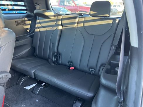 Used 2020 Hyundai Palisade SEL w/ Premium Package image 11