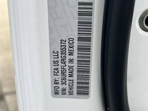 Used 2024 RAM 2500 Laramie image 28