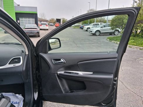 Used 2018 Dodge Journey SE FWD image 15