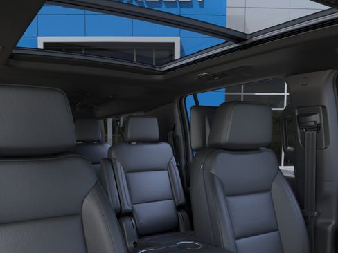 New 2026 Chevrolet Suburban Z71 w/ Z71 Off-Road Package AWD/4WD image 25