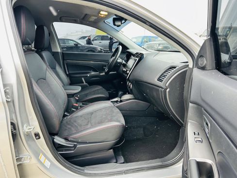 Used 2023 Mitsubishi Outlander Sport SE image 27