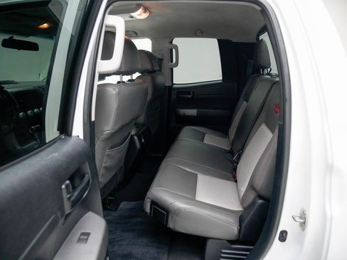 Used 2010 Toyota Tundra 4x4 Double Cab image 24