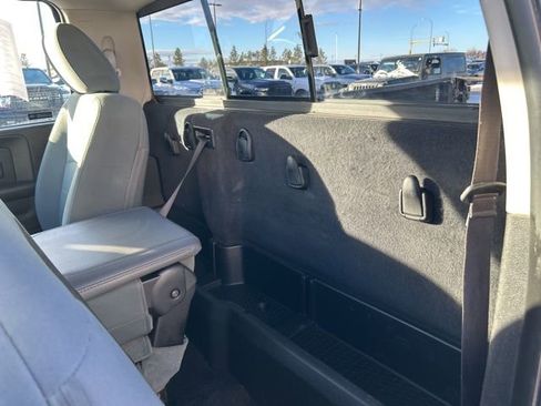 Used 2016 RAM 1500 Tradesman w/ Chrome Appearance Group image 11