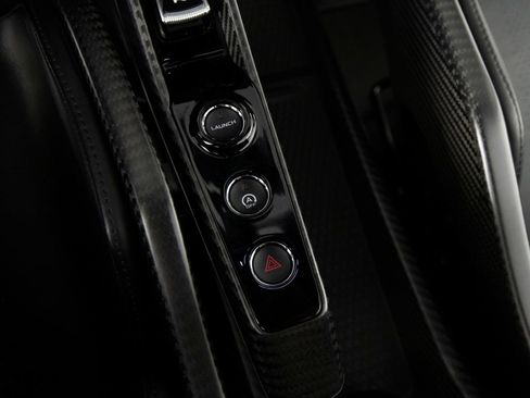 Used 2019 McLaren Senna RWD image 41