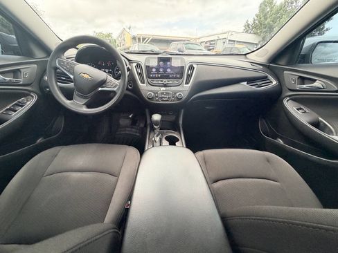 Used 2021 Chevrolet Malibu LS image 11